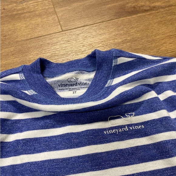 Vineyard Vines long sleeve sweater size 3T - Picture 2 of 3